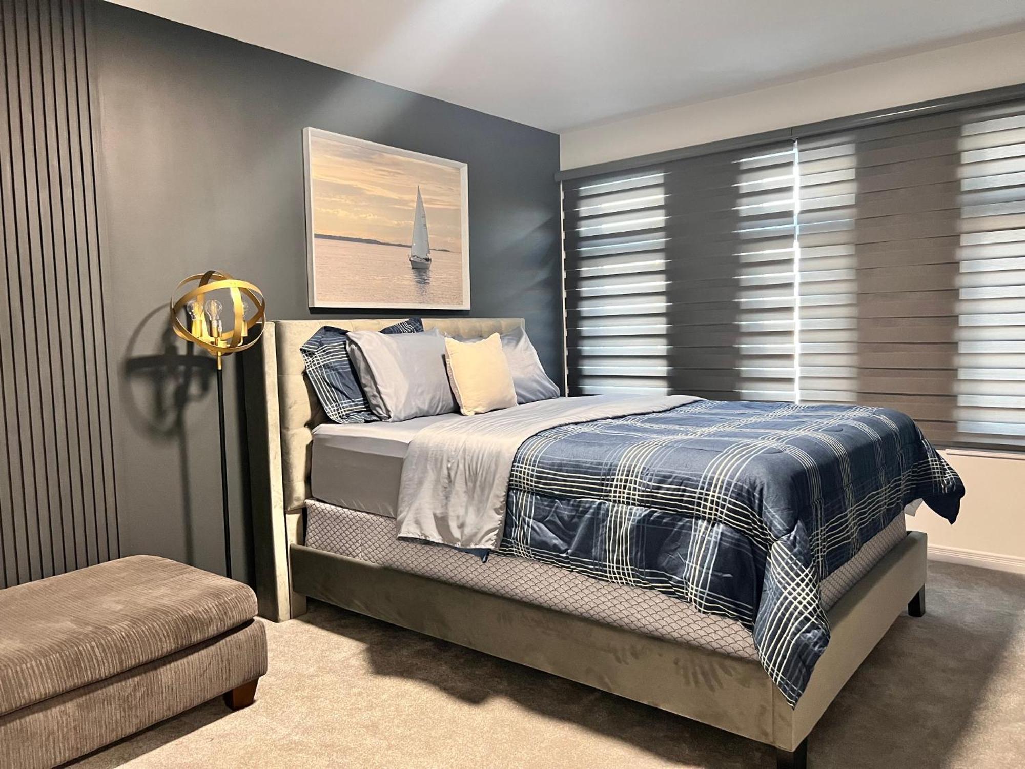Spacious 4-Bedroom Home, Comfortably Sleeps 10 Barrie Exteriér fotografie
