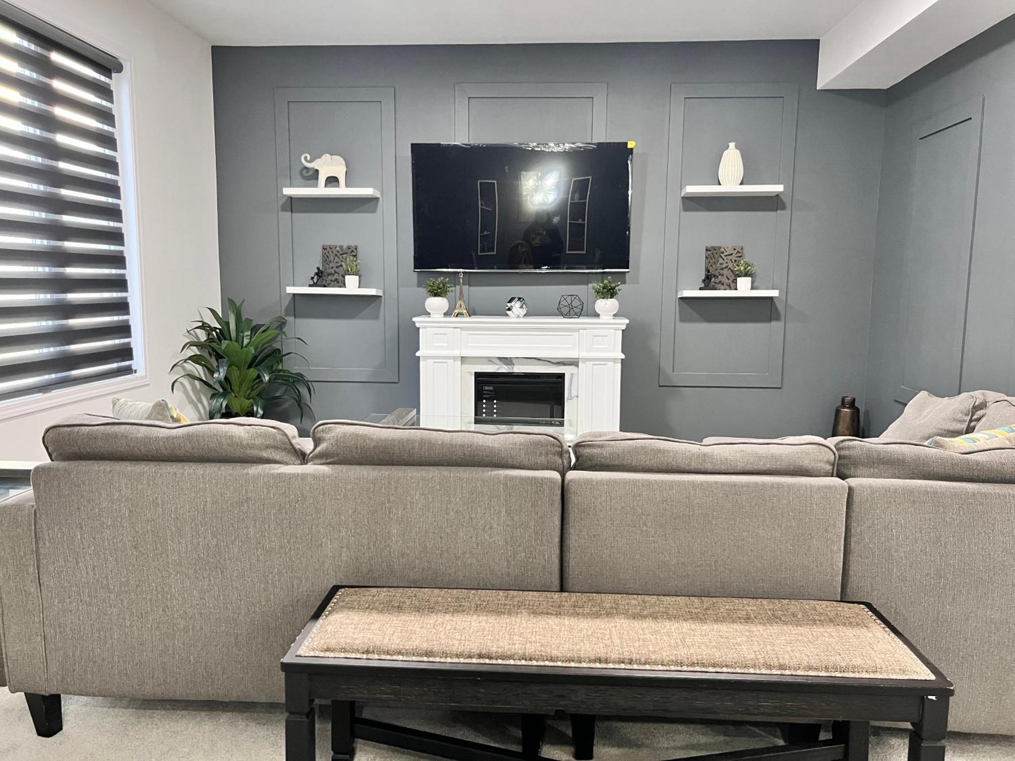 Spacious 4-Bedroom Home, Comfortably Sleeps 10 Barrie Exteriér fotografie